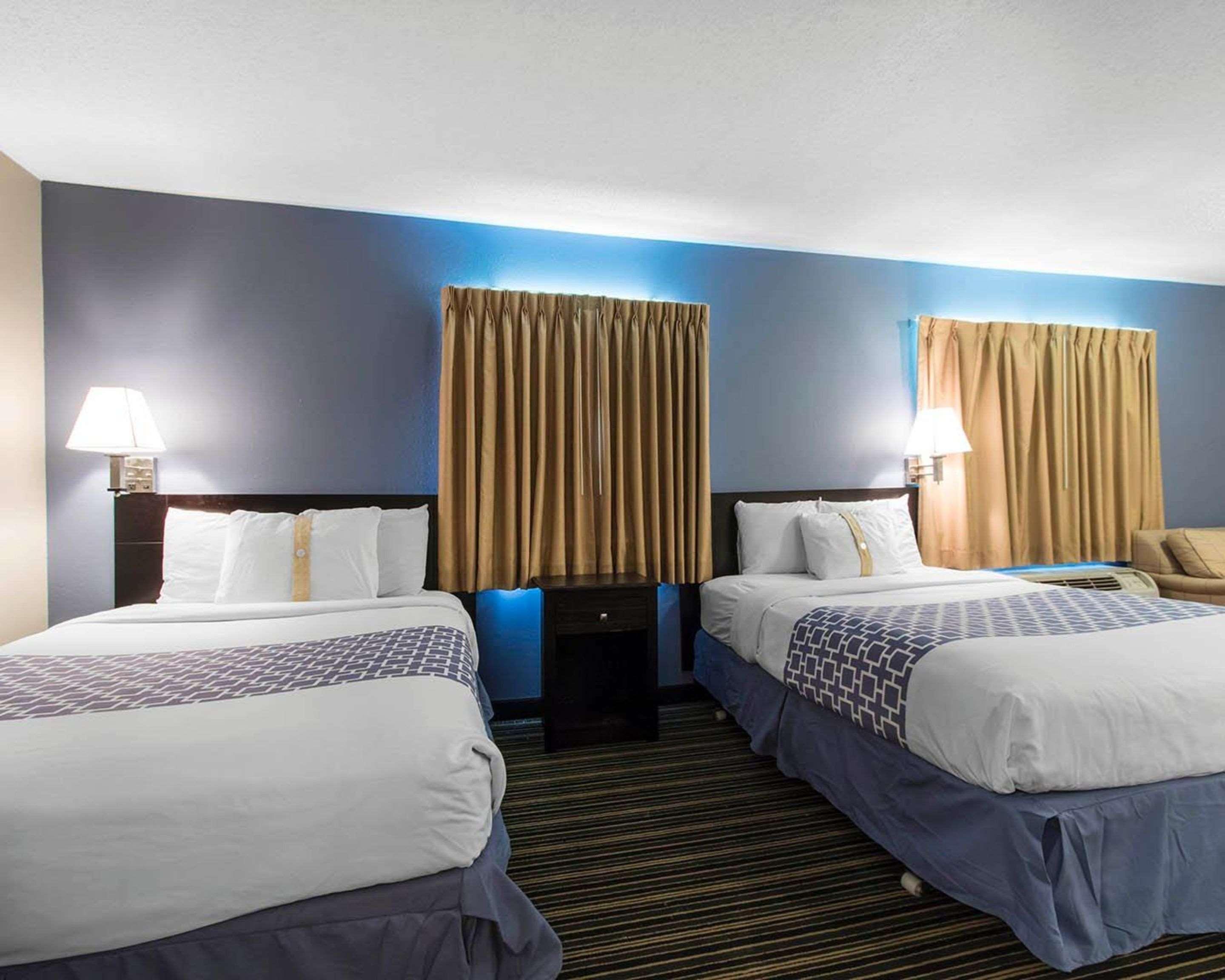 Suburban Extended Stay Hotel Naval Base Area Warrington Exterior foto