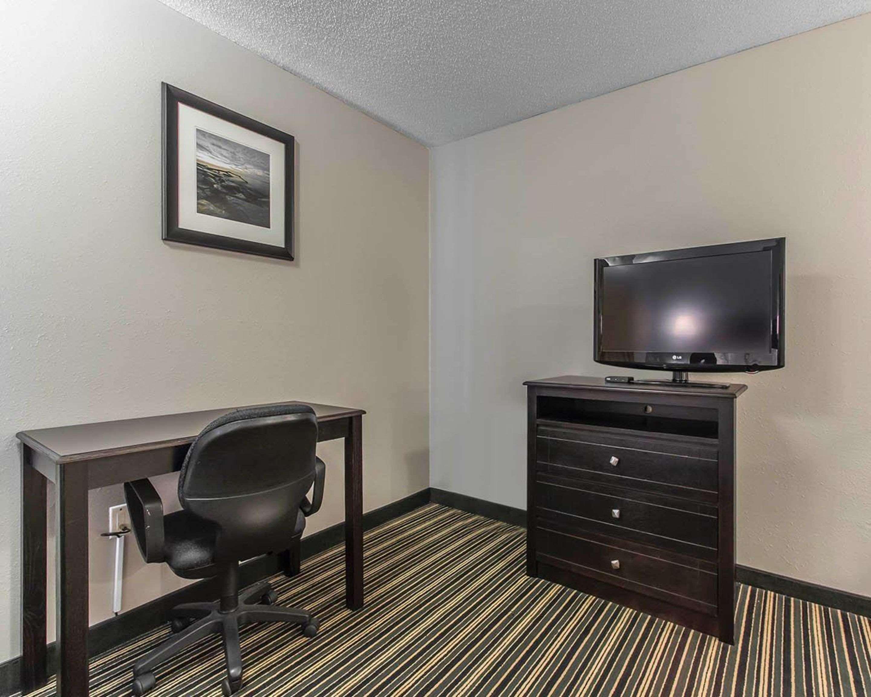 Suburban Extended Stay Hotel Naval Base Area Warrington Exterior foto