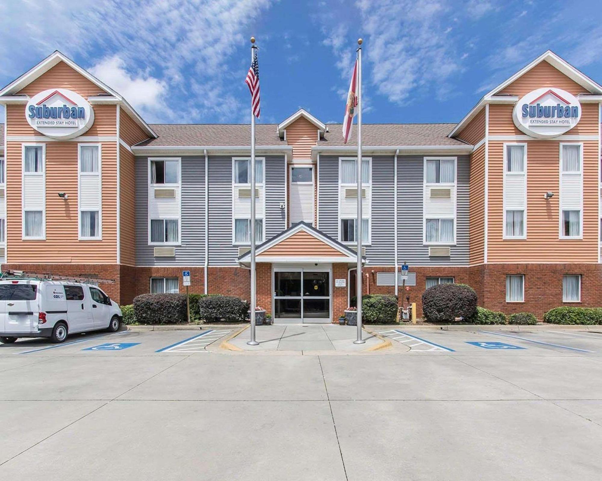 Suburban Extended Stay Hotel Naval Base Area Warrington Exterior foto