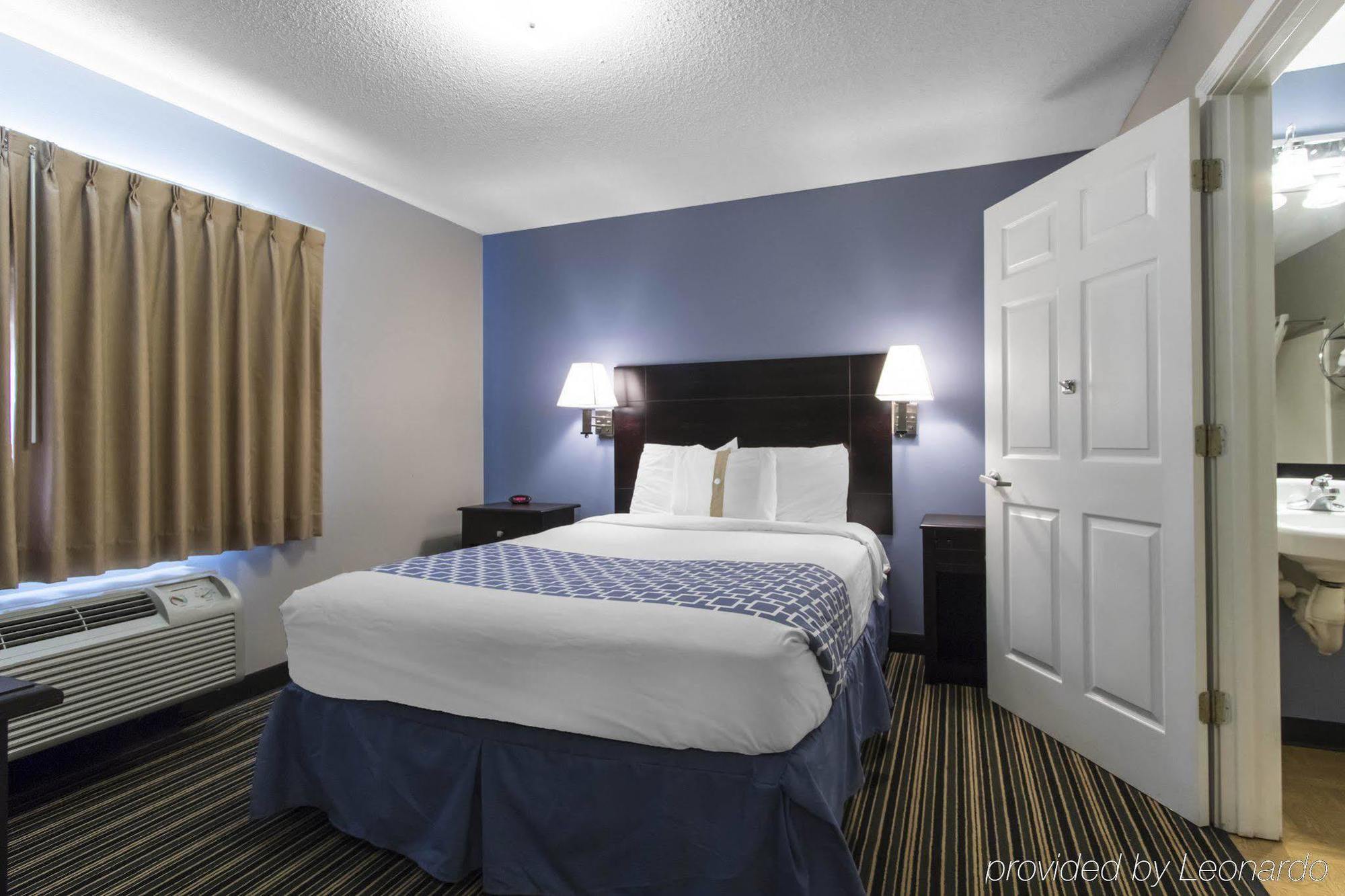 Suburban Extended Stay Hotel Naval Base Area Warrington Exterior foto