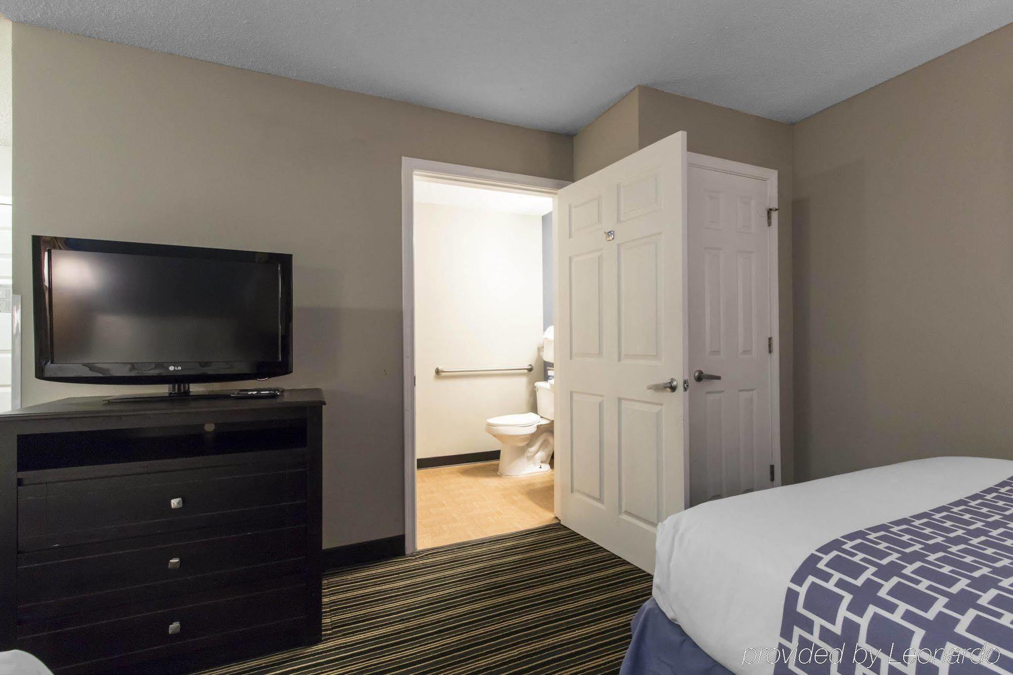 Suburban Extended Stay Hotel Naval Base Area Warrington Exterior foto